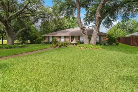 201 Harris Dr, Sunnyvale, TX 75182