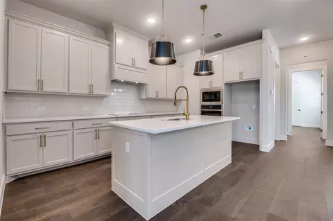 8028 Thomas Xing, North Richland Hills, TX 76180