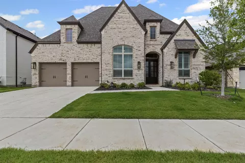 7741 Pondview Ln, Fort Worth, TX 76123