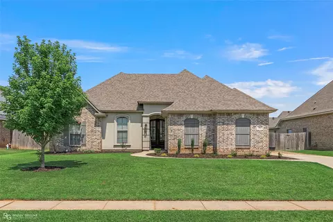 485 Long Acre Dr, Bossier City, LA 71111