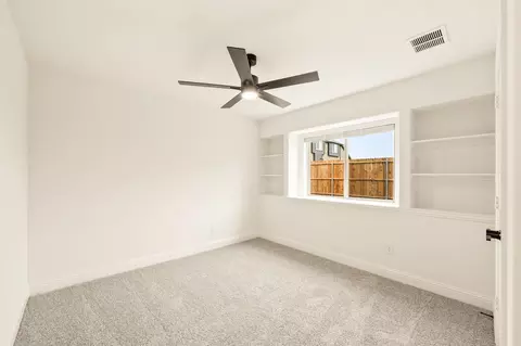 Bedroom - 924 Split Oak Ln, Anna, TX 75409 photo 3 of 7