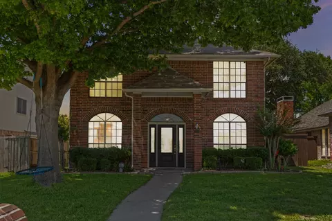 1107 Emily Ln, Carrollton, TX 75010