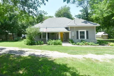 370 S Spur 514, Yantis, TX 75497