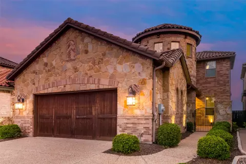 10021 Lakeside Dr, Fort Worth, TX 76179