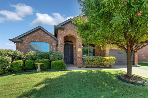 439 Bristol St, Roanoke, TX 76262