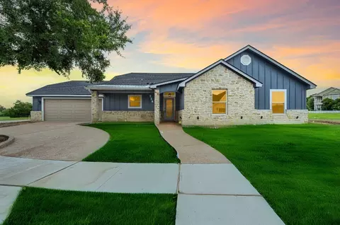 407 Charleston Park, Woodway, TX 76712