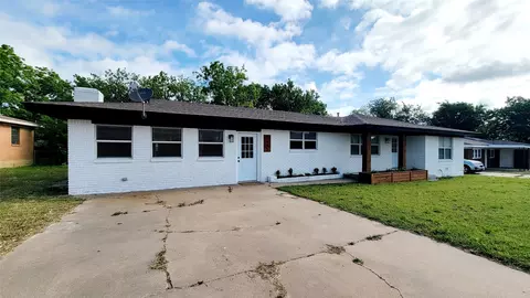 1447 W Lingleville Rd, Stephenville, TX 76401