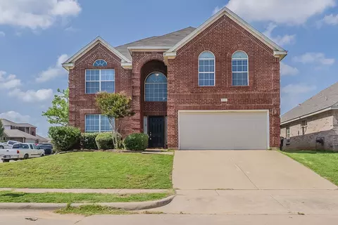 612 Prairie Gulch Dr, Fort Worth, TX 76140