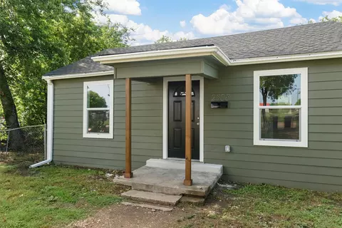 Exterior - 2508 Windsor Ave, Waco, TX 76708 photo 1 of 2