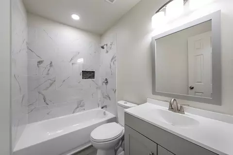Bath - 2508 Windsor Ave, Waco, TX 76708 photo 1 of 1