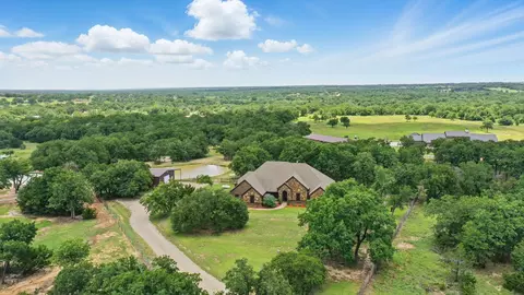 235 Rock Springs Rd, Weatherford, TX 76088