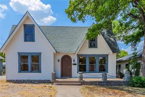 2307 Herring Ave, Waco, TX 76708 photo 1