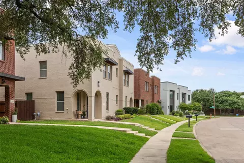 2905 Merrimac St, Fort Worth, TX 76107