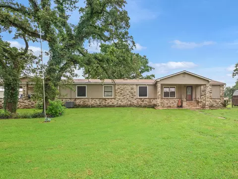 195 Lcr 435, Mexia, TX 76667