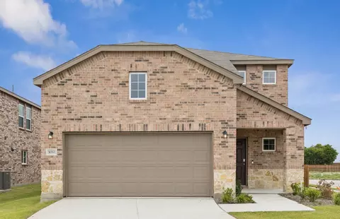 1061 Clear Dusk Ln, Forney, TX 75126