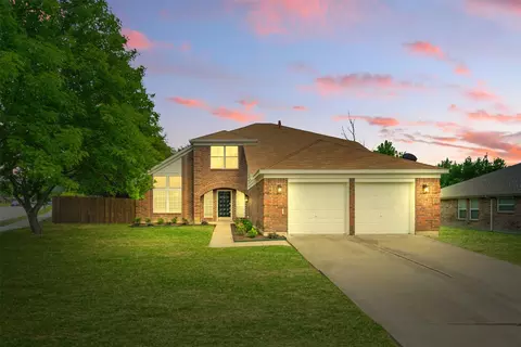 8404 Little Fawn Ln, Dallas, TX 75249
