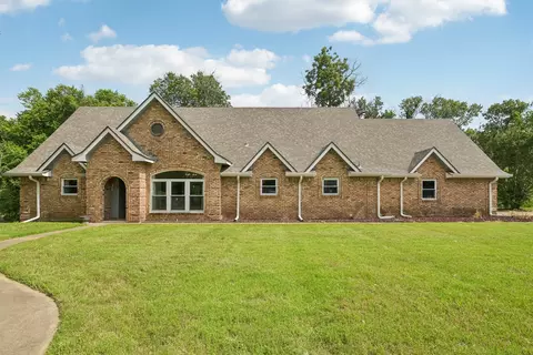 251 Edward St, Springtown, TX 76082