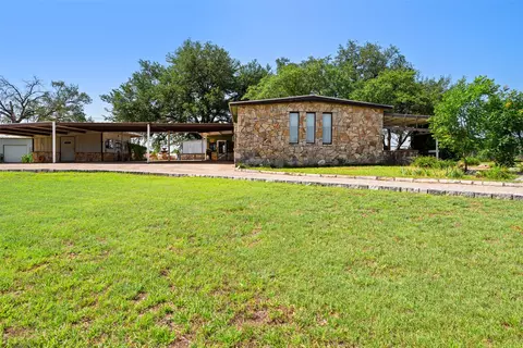 209 Siesta Ct, Granbury, TX 76048