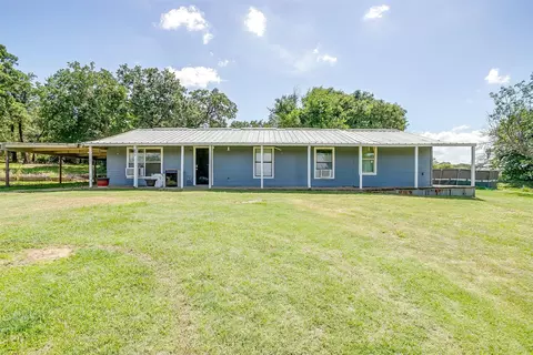 4181 South Dr, Burleson, TX 76028