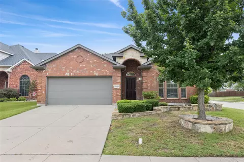 13100 Larks View Pt, Fort Worth, TX 76244