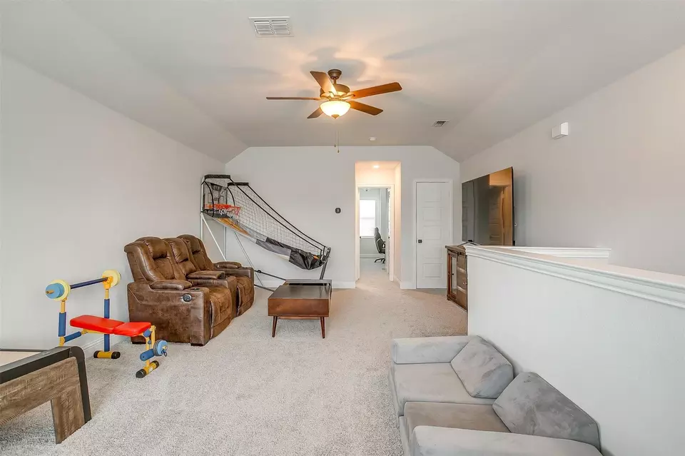 Entry Way - 1245 Rushmore, Burleson, TX 76028 photo 6 of 6