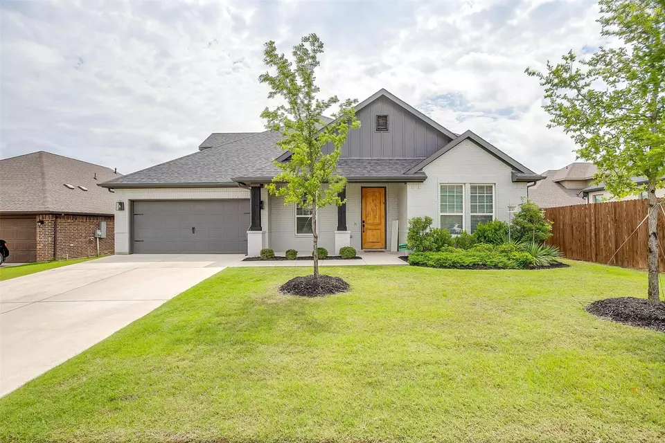 Exterior - 1245 Rushmore, Burleson, TX 76028 photo 2 of 9