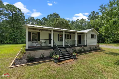 8008 Dees Rd, Greenwood, LA 71033