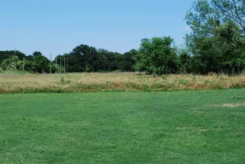 27197 Whispering Meadow Dr, Whitney, TX 76692