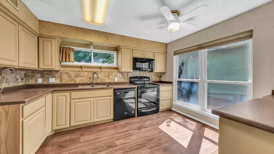 Kitchen - 696 Harbor Dr N, Azle, TX 76020 photo 3 of 3