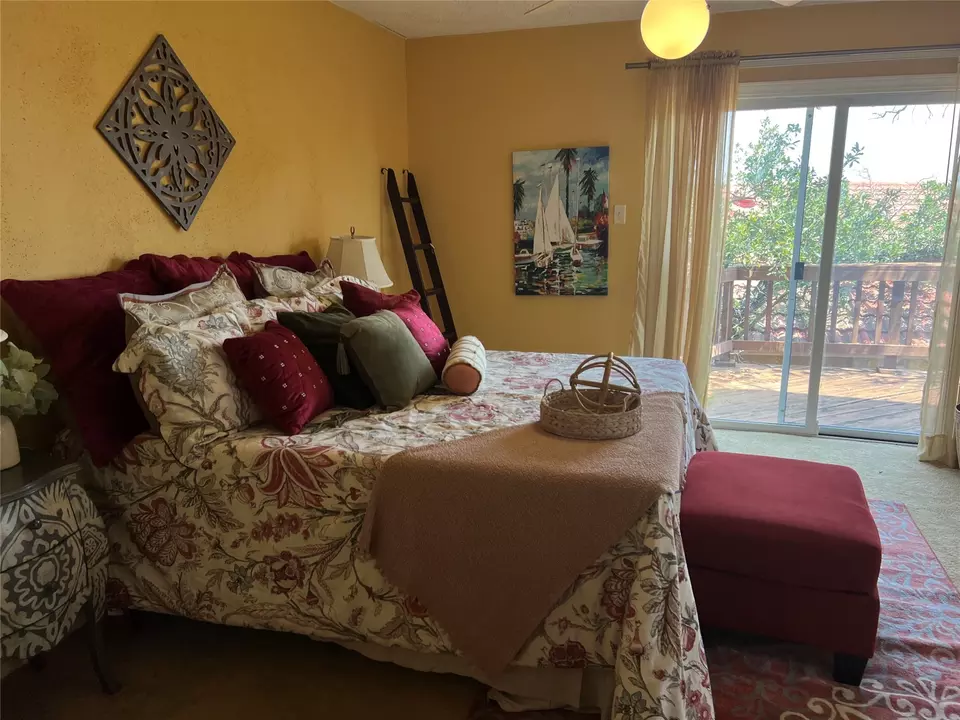 Bedroom - 696 Harbor Dr N, Azle, TX 76020 photo 4 of 6