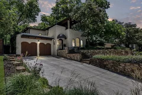 3177 Westcliff Rd W, Fort Worth, TX 76109