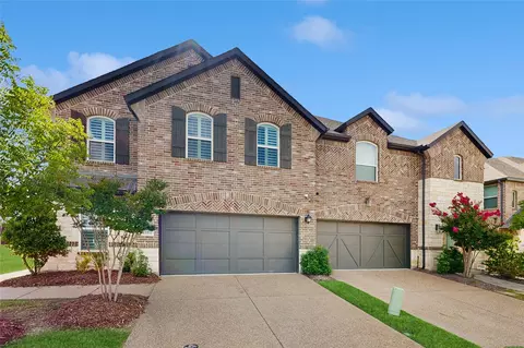 301 Somerset Dr, Lewisville, TX 75056