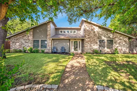 2814 Cheshire Cir, Carrollton, TX 75007