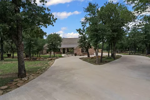 205 El Dorado Trl, Millsap, TX 76066