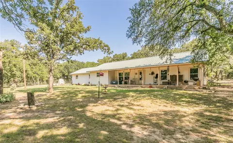 1055 Miller Rd, Azle, TX 76020