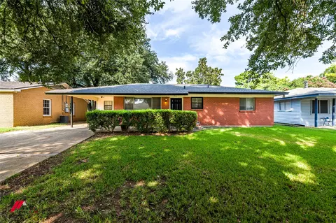 1913 Lee St, Bossier City, LA 71112