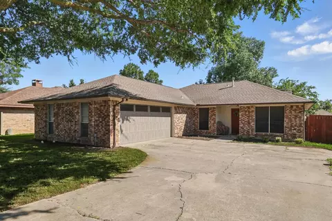 3909 Winston Dr, Denton, TX 76210