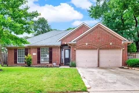 1405 Oak Hill Cir, Lewisville, TX 75067