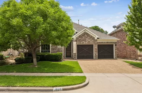 1834 Breeds Hill Rd, Garland, TX 75040