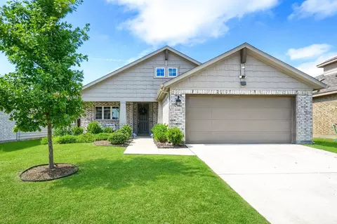2246 Hartley Dr, Forney, TX 75126