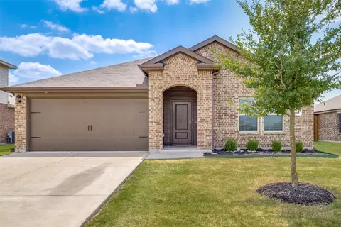 208 Cultivator Ct, Royse City, TX 75189