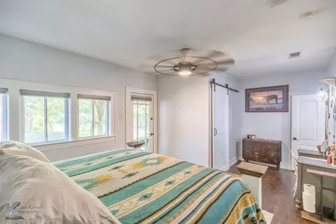 Bedroom - 202 E Ross St, Rising Star, TX 76471 photo 3 of 6