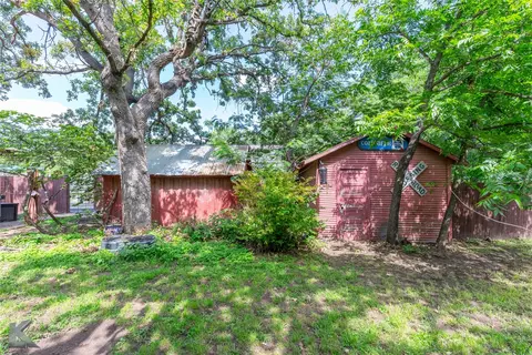 Exterior - 202 E Ross St, Rising Star, TX 76471 photo 8 of 12