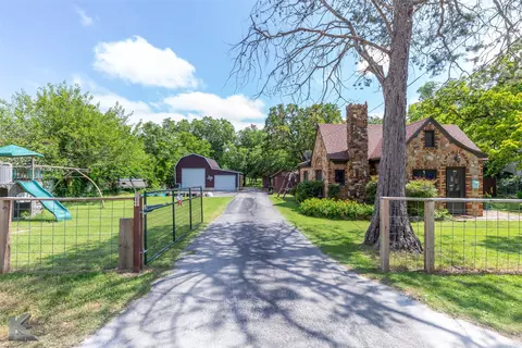 Exterior - 202 E Ross St, Rising Star, TX 76471 photo 3 of 12