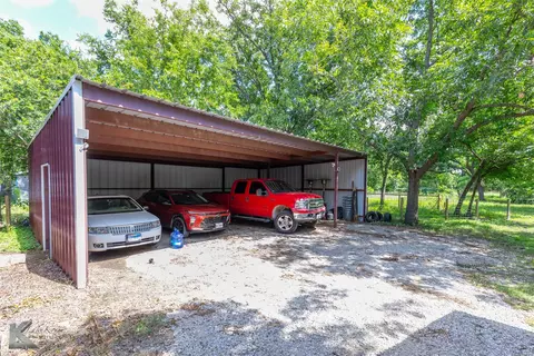 Exterior - 202 E Ross St, Rising Star, TX 76471 photo 9 of 12