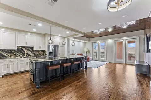 5055 Addison Cir #723, Addison, TX 75001