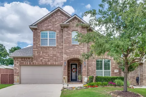 2705 Pioneer Dr, Denton, TX 76210