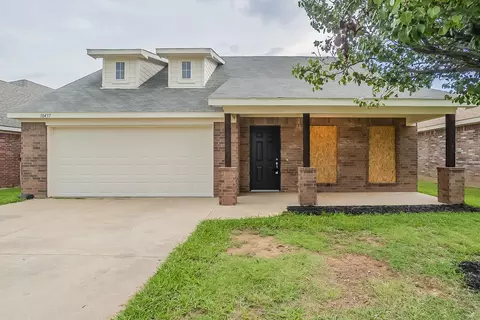 10437 Manhassett Dr, Fort Worth, TX 76140