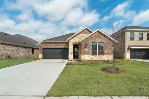 5813 Edward Dr, Savannah, TX 76227