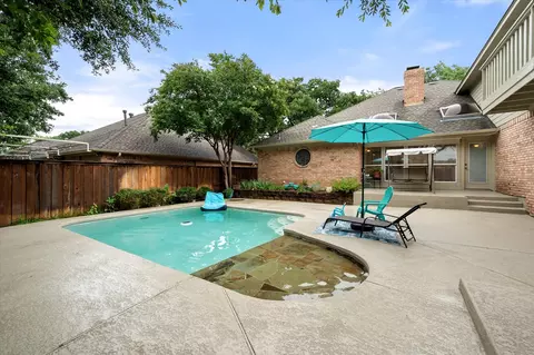 5206 Independence Ave, Arlington, TX 76017